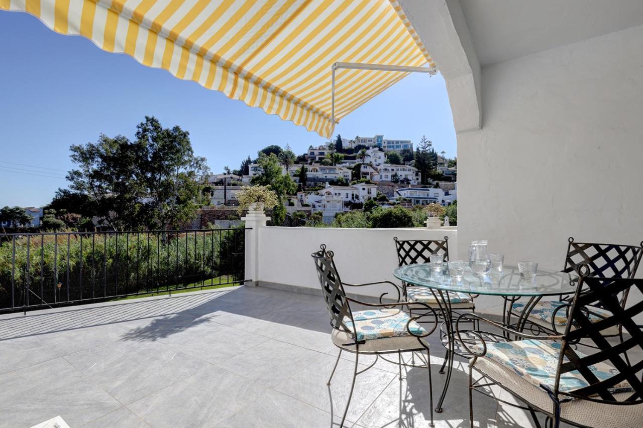 Quaint 2 Bedroom Townhouse With Pool Close To Sea! Benalmádena Eksteriør bilde