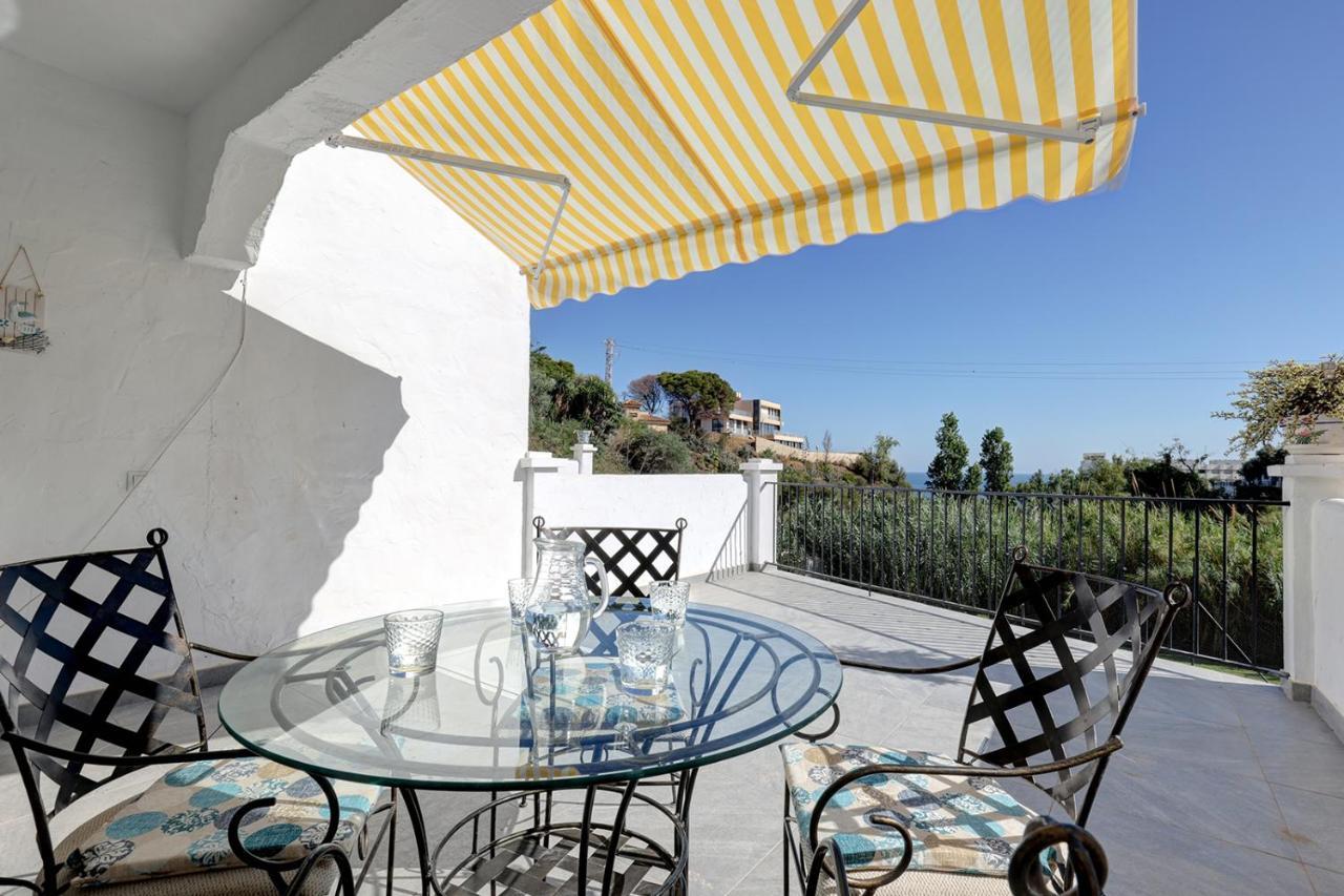 Quaint 2 Bedroom Townhouse With Pool Close To Sea! Benalmádena Eksteriør bilde
