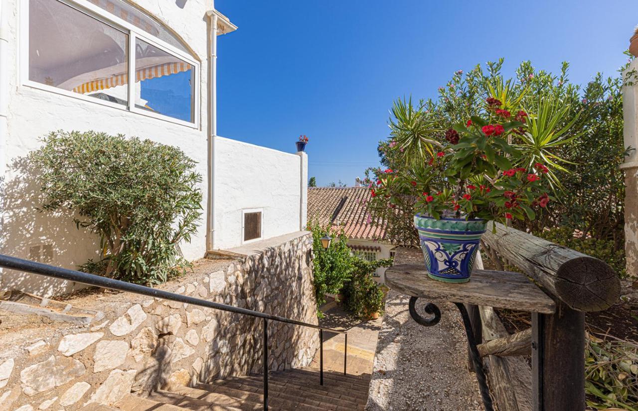 Quaint 2 Bedroom Townhouse With Pool Close To Sea! Benalmádena Eksteriør bilde